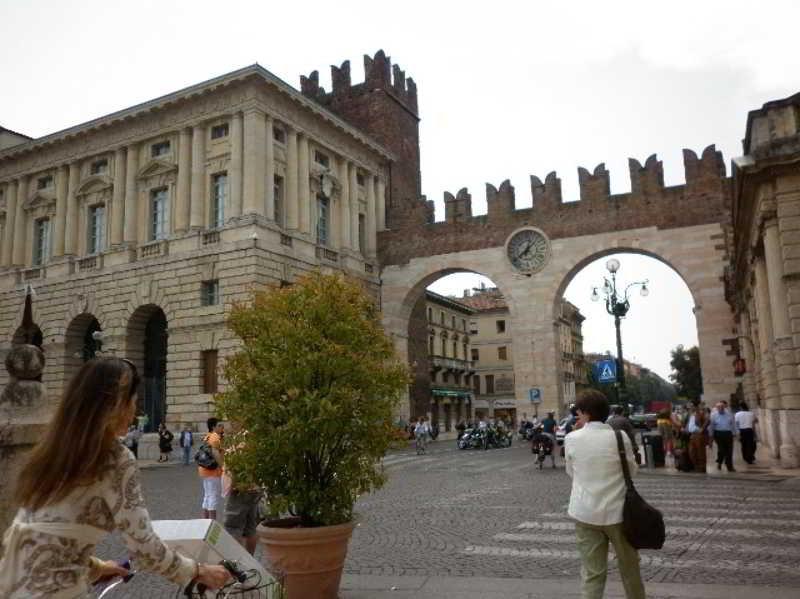 B&B Alla Casa Di Lucia Verona Exterior photo